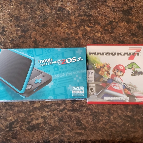 NEW Nintendo 2DS XL - Picture 8 of 8